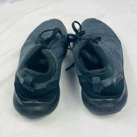 Nike sneakers - Picture 2 of 3